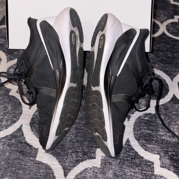 Lululemon W Blissfeel Run Sneakers - Picture 2 of 10